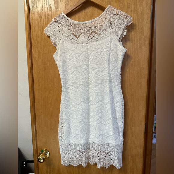 NWT. Women’s lace dress. Size Large. - Picture 8 of 11